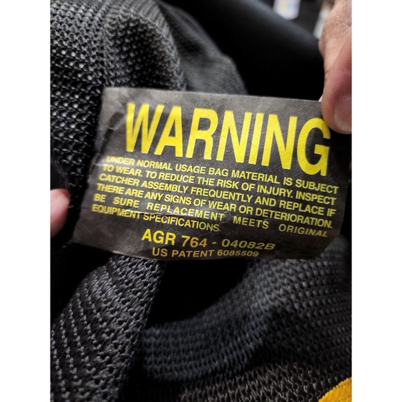 Cub Cadet Push Mower Signature Cut Series Grass Bag AGR 764-04082B - Picture 5 of 6